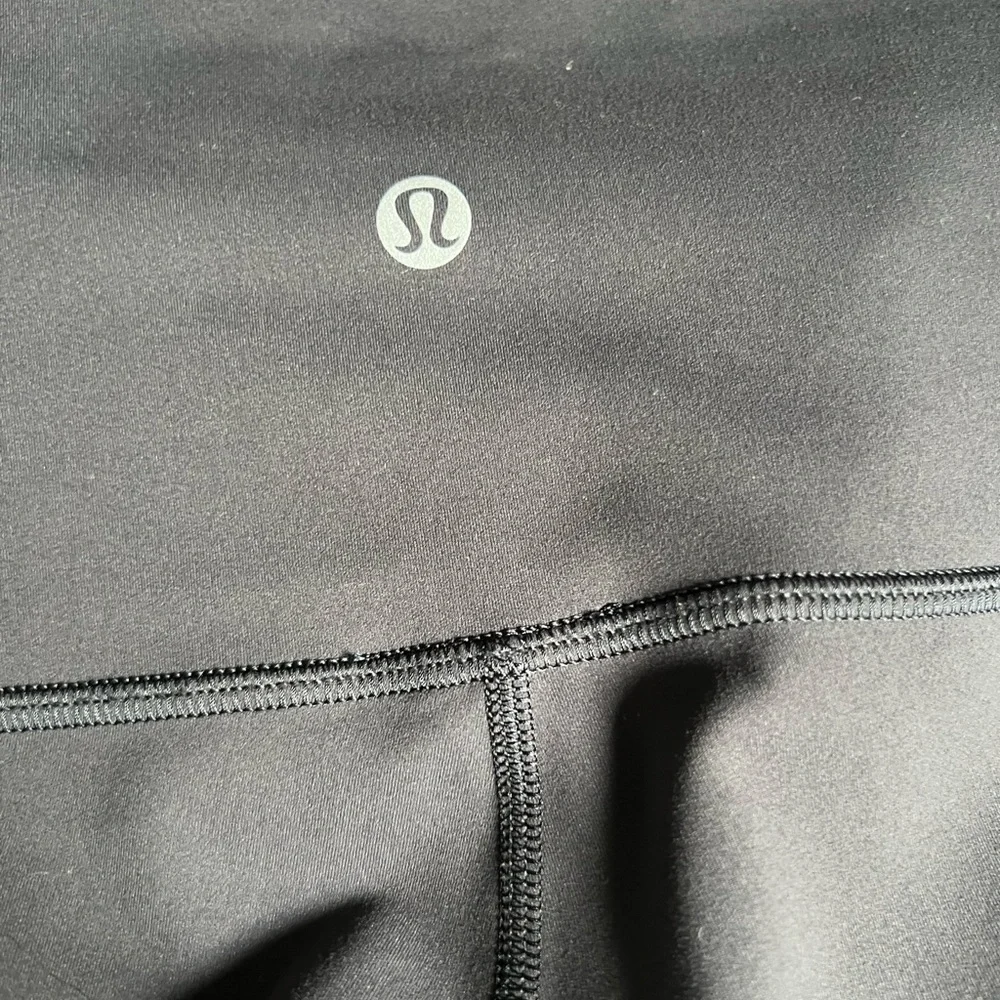 Lululemon Align 23” HR Black Leggings Size 14 - Picture 4 of 4